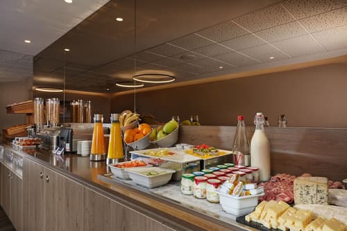 Hôtel Auteuil Tour Eiffel, Breakfast buffet