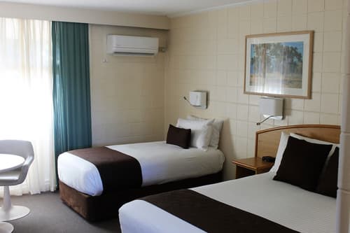 Hospitality Geraldton, SureStay Collection by Best Western, Room
