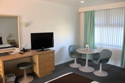 Hospitality Geraldton, SureStay Collection by Best Western, Room