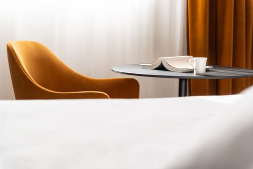 Hôtel l'Amirauté, Room