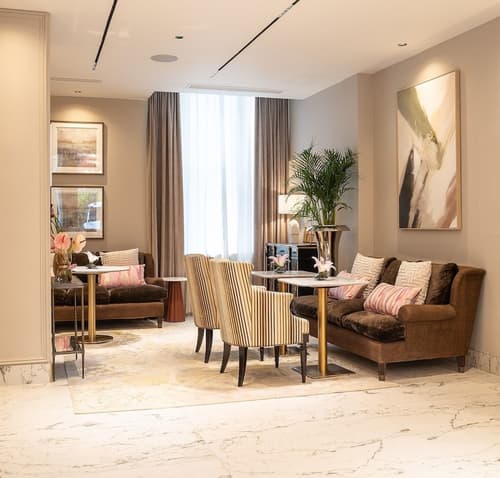 Ellen Kensington, Reception