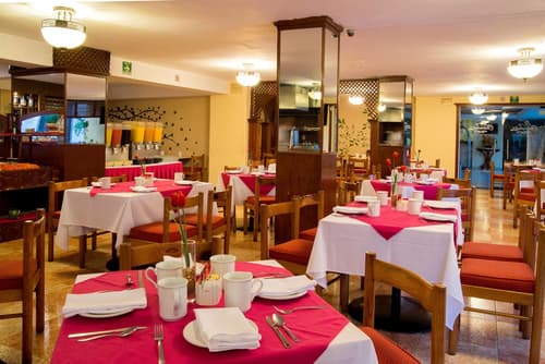 Hotel Del Gobernador, Restaurant