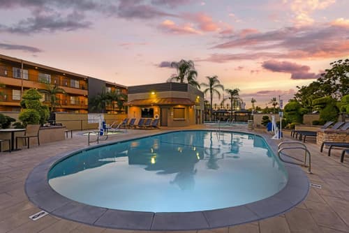 Best Western Plus Stovall's Inn, Outdoor pool