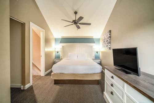 Waterside Suites & Marina, Room