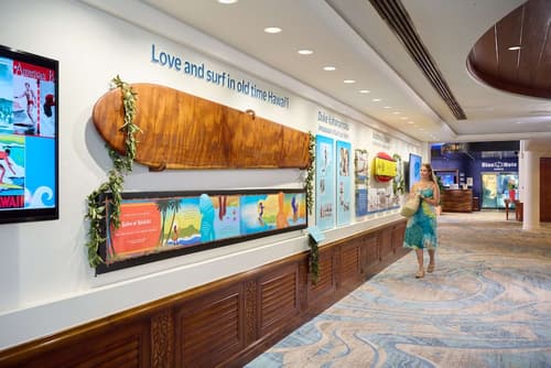 OUTRIGGER Waikiki Beach Resort, Lobby
