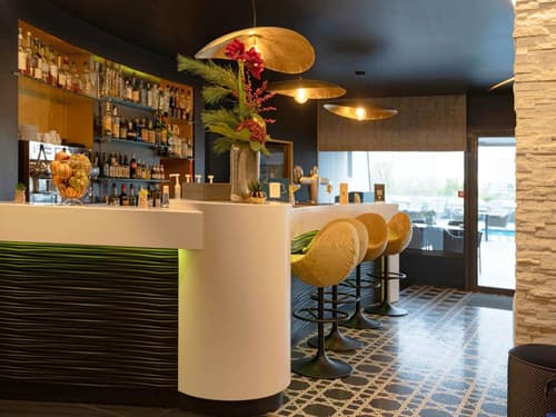 Mercure Orléans Centre, Miscellaneous