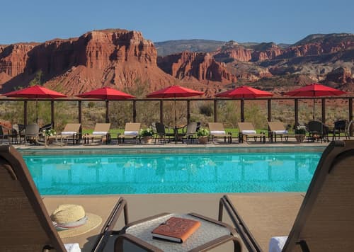 Capitol Reef Resort, Outdoor pool