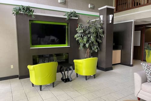 Wingate by Wyndham Lake George, Lobby