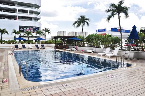 JEN Penang Georgetown by Shangri-La, Outdoor pool