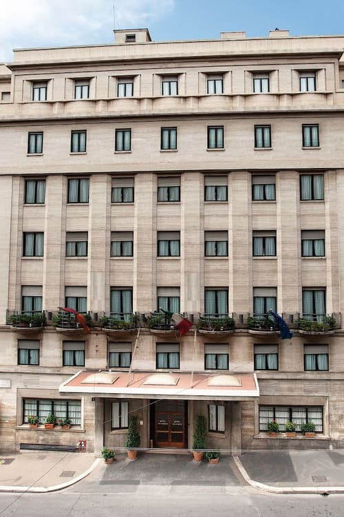 Bettoja Atlantico Hotel, Front of property