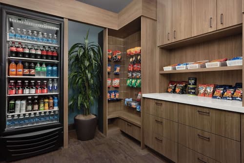 DoubleTree by Hilton Hotel St. Augustine Historic District, Snack bar