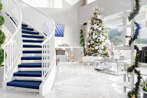 Palazzo Lakeside Hotel, Lobby