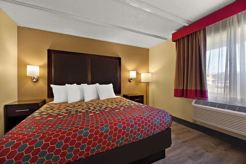 Kings House Motor Hotel, Room