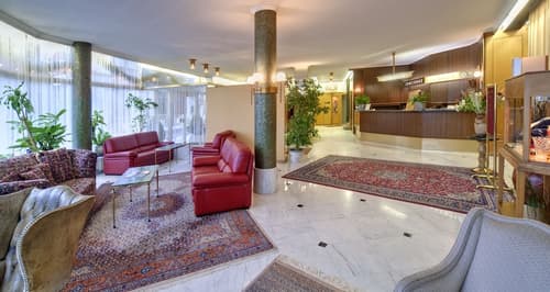 Grand Hotel Cravat, Lobby