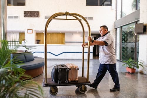 Hotel Los Aluxes, Reception