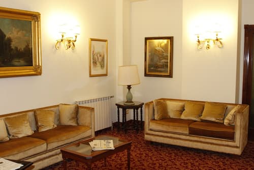 Hotel Genio, Lobby sitting area