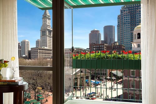 The Bostonian Boston, Room