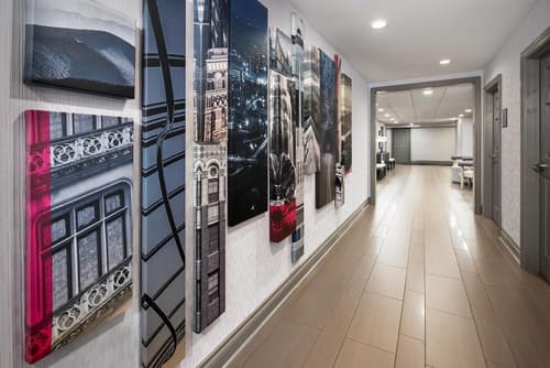 Country Inn & Suites by Radisson Asheville Downtown Tunnel Road, Lobby