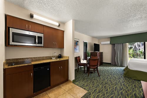 PaddleTail Waterfront Lodge, Trademark Collection by Wyndham, Room