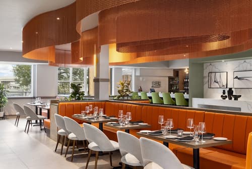 Crowne Plaza Saint John Harbour View by IHG, Restaurant