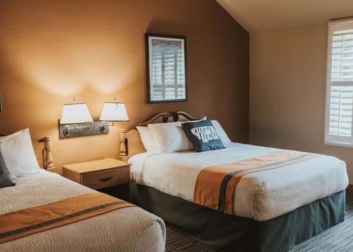 Grouse Mountain Lodge, Room