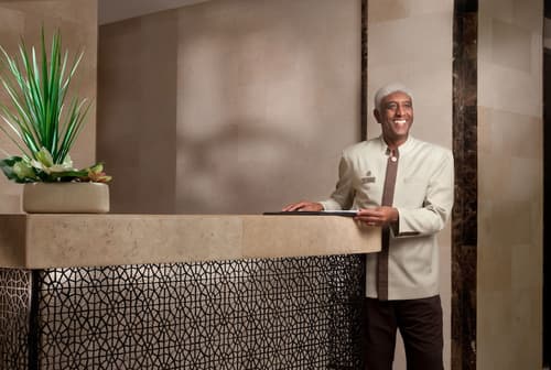 Hilton Luxor Resort & Spa, Concierge desk