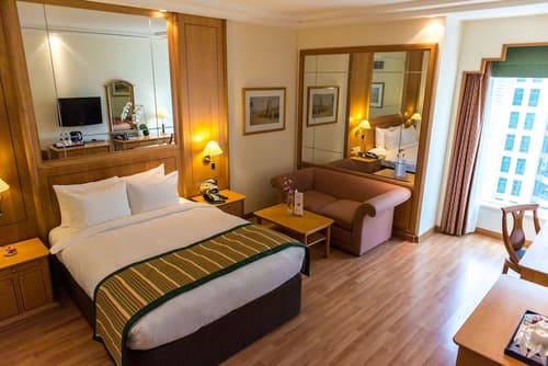 Millennium Downtown, Room