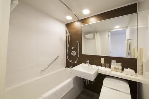 ANA Crowne Plaza Osaka by IHG, Bathroom