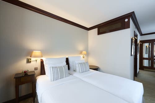 Warwick Grand-Place Brussels, Room