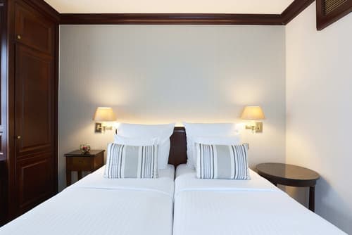 Warwick Grand-Place Brussels, Room