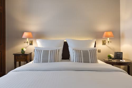 Warwick Grand-Place Brussels, Room