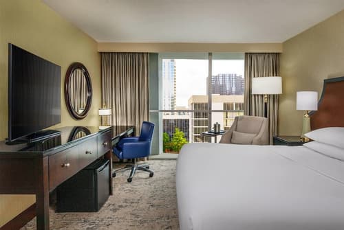 Courtland Grand Hotel, Trademark Collection by Wyndham, Room