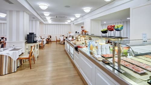 Sercotel Gran Hotel Conde Duque, Breakfast area