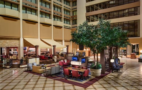 Houston Marriott Westchase, Lobby sitting area