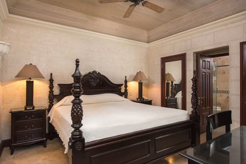 The Crane Resort, Room