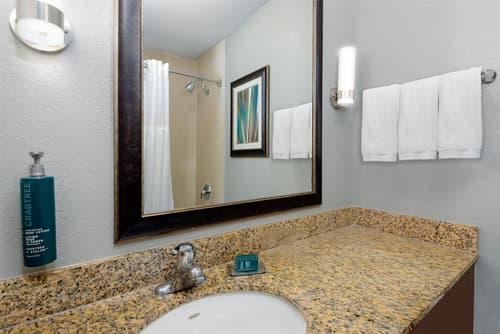 DoubleTree by Hilton Hotel West Palm Beach Airport, Room