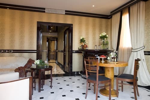 Grand Hotel Majestic già Baglioni, Room