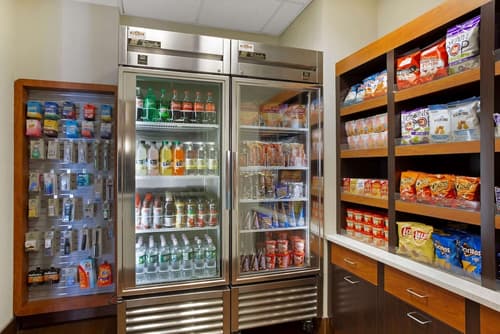 La Quinta Inn & Suites by Wyndham Springfield MA, Property amenity