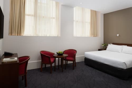 The Victoria Hotel Melbourne, Room