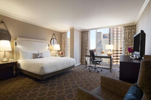 Fairmont Dallas, Room
