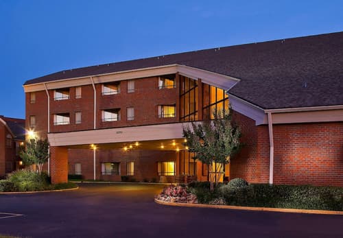 Sonesta Simply Suites Memphis East Poplar Pike ​, Exterior