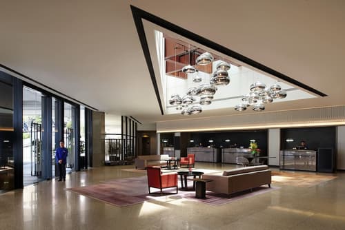 Hilton Kuching, Lobby