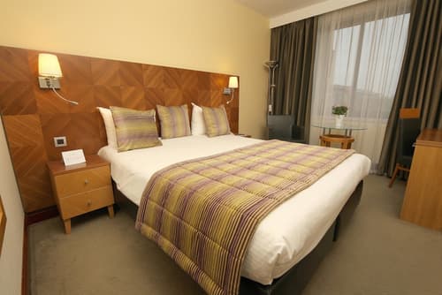 Gresham Belson Hotel, Room