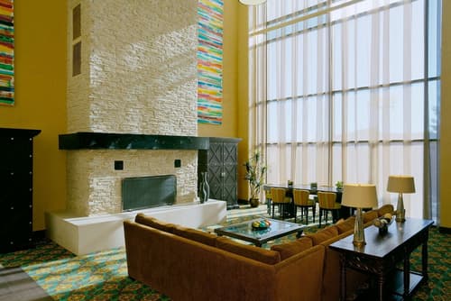 DoubleTree by Hilton Hotel Santa Fe, Reception