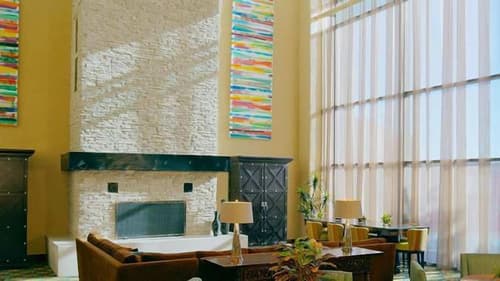 DoubleTree by Hilton Hotel Santa Fe, Lobby sitting area