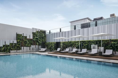 Hilton Singapore Orchard, Pool