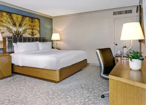 Pan Pacific Toronto, Room