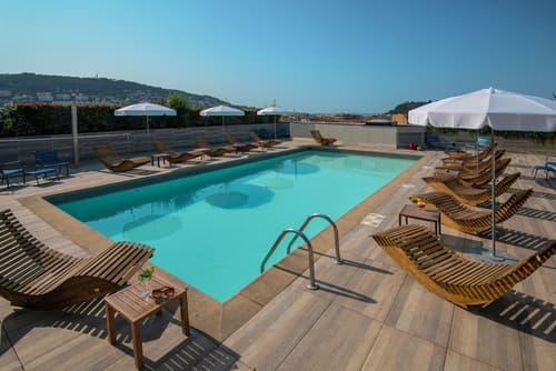 Novotel Nice Centre Vieux Nice, Rooftop pool