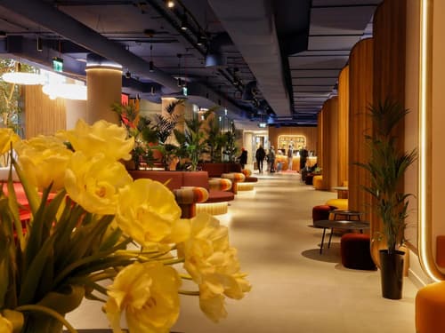 Mercure Warszawa Centrum, Lobby