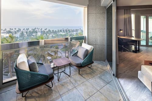 Sheraton Jeddah Hotel - Saudi Brothers Commercial Company Branch, Room